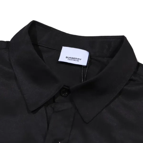 【2026】【BURBERRY 公式旗艦店】バーバリー  シャツ  ご好評に付き再入荷 240716