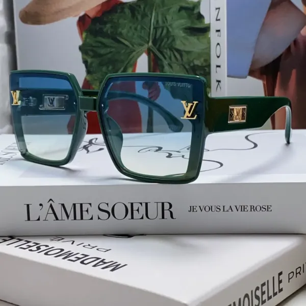 【2026】LV LOUIS VUITTON(ルイヴィトン) サングラス 24706