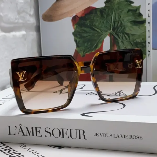 【2026】LV LOUIS VUITTON(ルイヴィトン) サングラス 24706