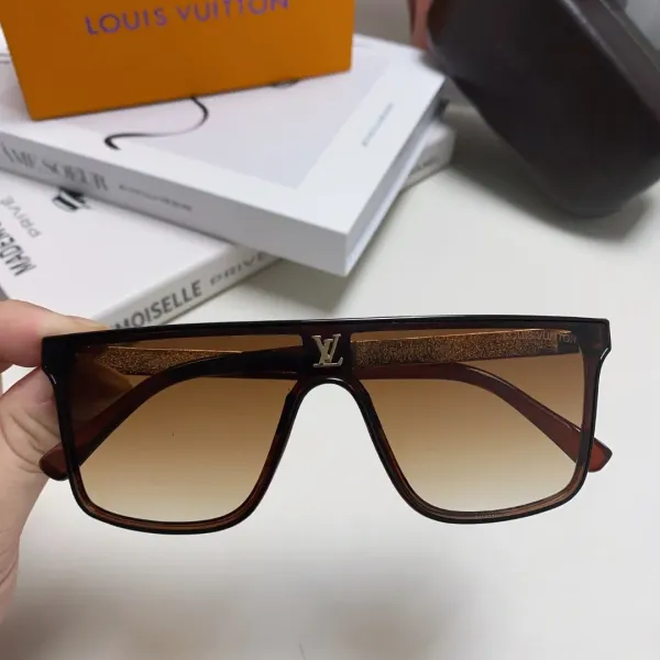 【2026】LV LOUIS VUITTON(ルイヴィトン) サングラス 24706