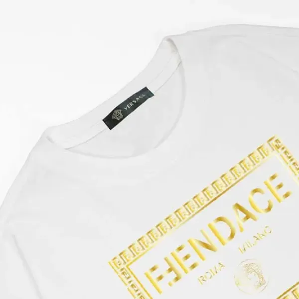 【2026】【VERSACE  公式旗艦店】ヴェルサーチ Tシャツご好評に付き再入荷 24628