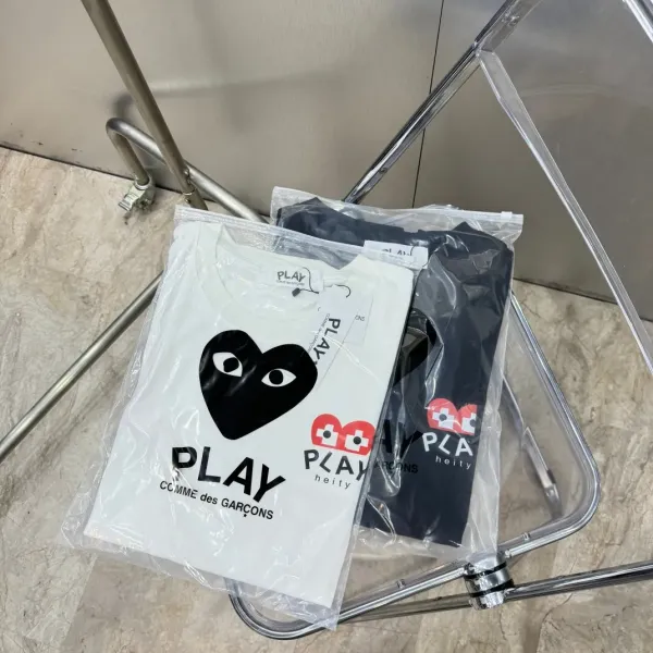 【2026】【COMME DES GARCONS PLAY 公式旗艦店】 コム デ ギャルソン プレイ   Tシャツご好評に付き再入荷 24628