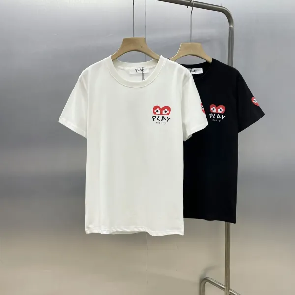 【2026】【COMME DES GARCONS PLAY 公式旗艦店】 コム デ ギャルソン プレイ   Tシャツご好評に付き再入荷 24628