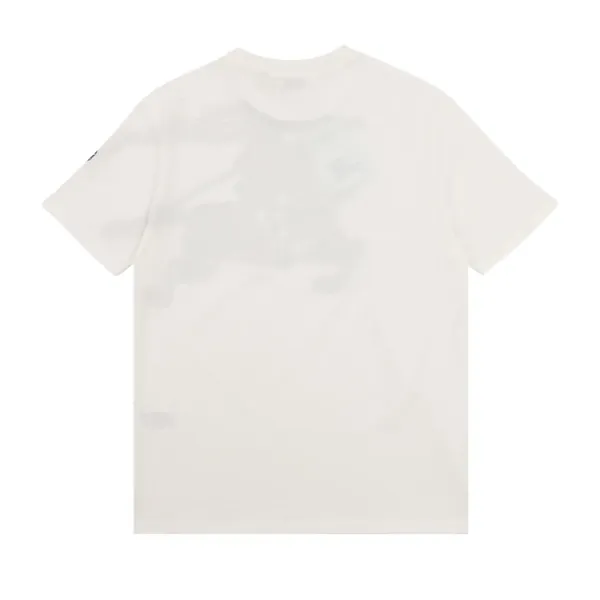【2026】【BURBERRY  公式旗艦店】バーバリー  Tシャツ ご好評に付き再入荷 24627