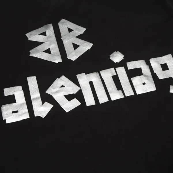 【2026】【BALENCIAGA   公式旗艦店】バレンシアガ  Tシャツ ご好評に付き再入荷！24612