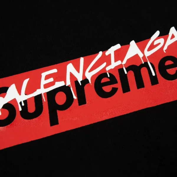 【2026】【Supreme & BALENCIAGA  公式旗艦店】シュプリーム & バレンシアガ  Tシャツご好評に付き再入荷！