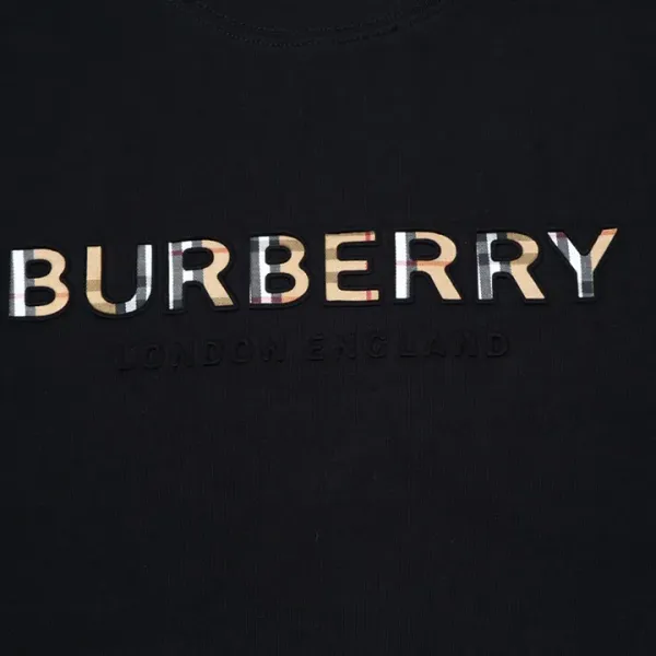 【2026】【BURBERRY  公式旗艦店】バーバリー Tシャツ ご好評に付き再入荷！