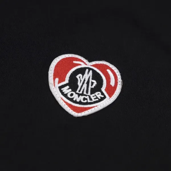 【2026】【MONCLER  公式旗艦店】モンクレール   Tシャツご好評に付き再入荷！