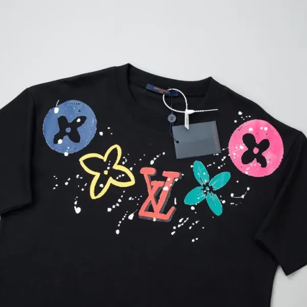 【2026】LV 【LOUIS VUITTON  公式旗艦店】ルイヴィトン    Tシャツご好評に付き再入荷！