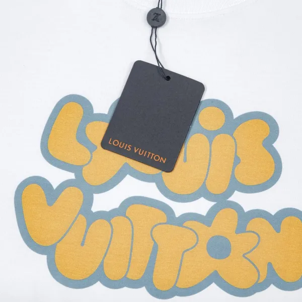 【2026】LV 【LOUIS VUITTON 公式旗艦店】ルイヴィトン   Tシャツ ご好評に付き再入荷！