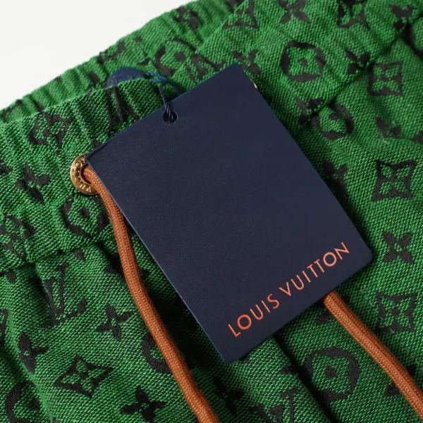 【2026】LV【LOUIS VUITTON 公式旗艦店】ルイヴィトン ショートパンツご好評に付き再入荷! 【2026】LV【LOUIS VUITTON 公式旗艦店】ルイヴィトン ショートパンツご好評に付き再入荷!