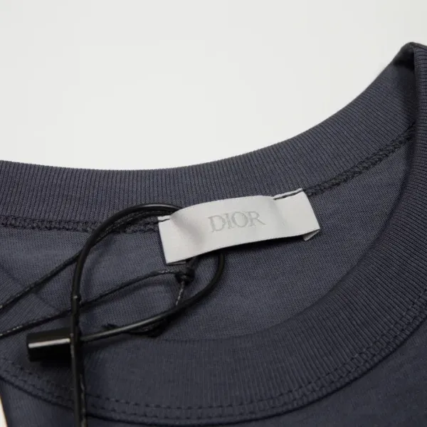 【2026】【DIOR 公式旗艦店】ディオール    Tシャツ ご好評に付き再入荷！