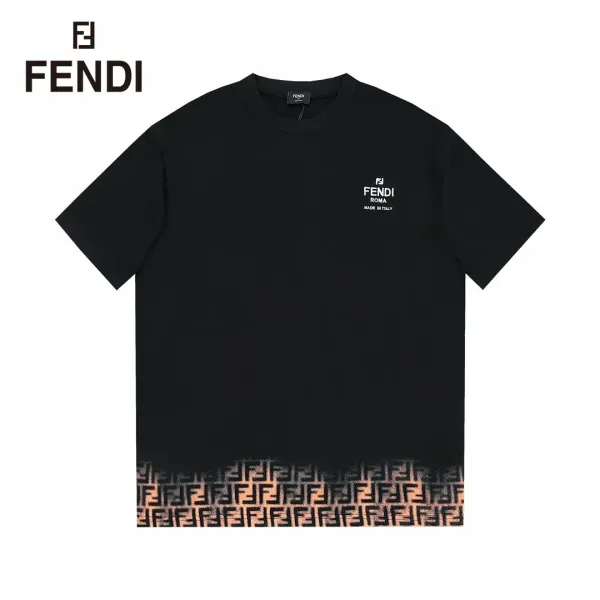 【2026】【FENDI 公式旗艦店】フェンディ   Tシャツ ご好評に付き再入荷！