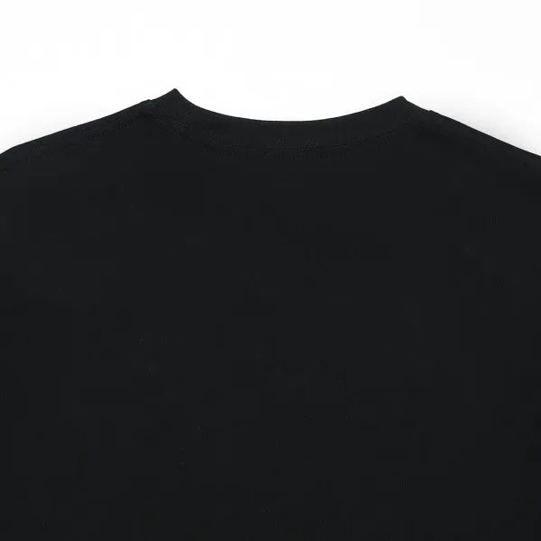 【2026】【FENDI 公式旗艦店】フェンディ   Tシャツ ご好評に付き再入荷！
