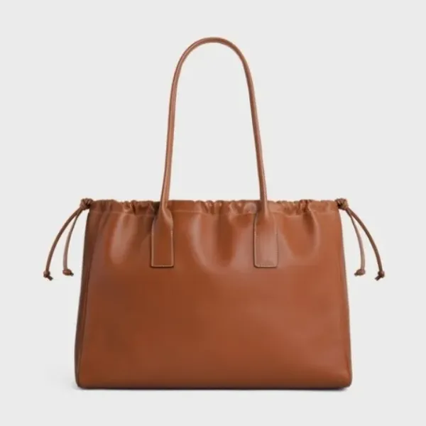 【2026】【CELINE】セリーヌ カバ ドローストリング キュイル トリオンフ