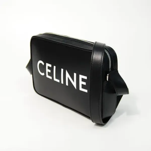 【2026】CELINE セリーヌミディアム メッセンジャーバッグ / CELINEプリント入り