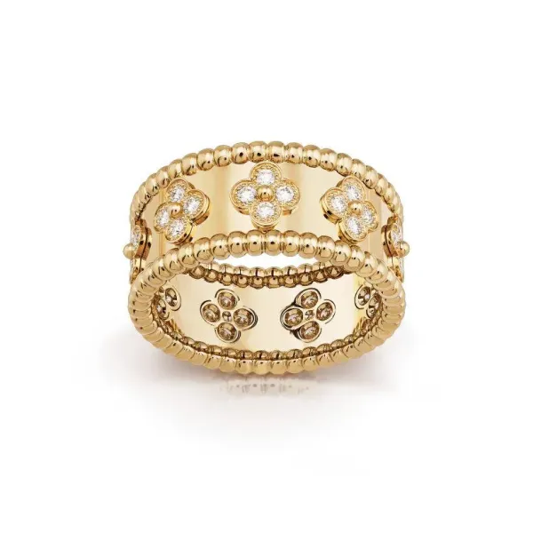 【2026】【Vancleef & Arpels】 ペルレ クローバー リング、スモールモデル