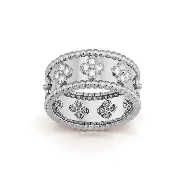 【2026】【Vancleef & Arpels】 ペルレ クローバー リング、スモールモデル