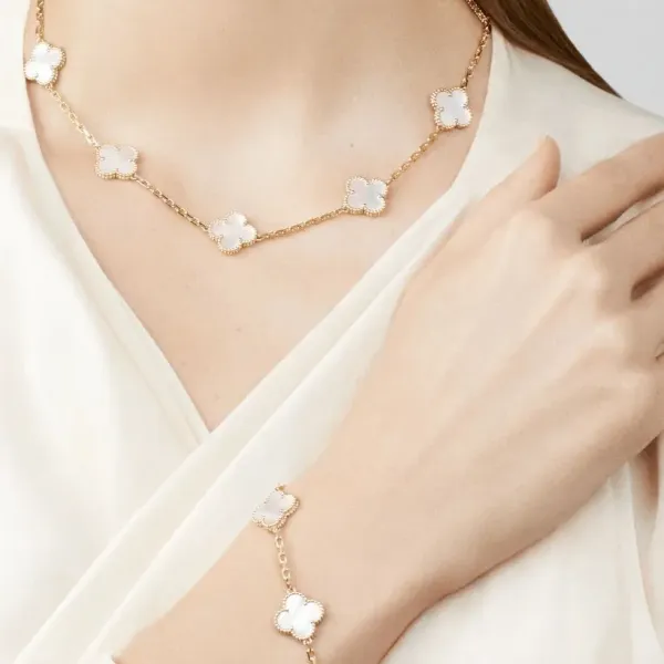 【2026】【Vancleef & Arpels】 ヴィンテージ アルハンブラ ブレスレット、5モチーフ