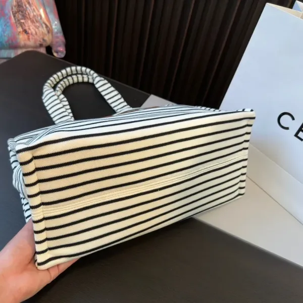 【2026】CELINE  セリーヌ新作トートビーチバッグ