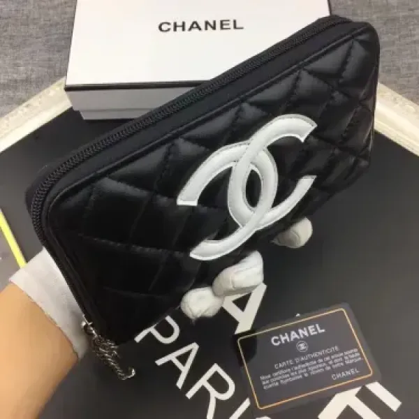 【2026】【CHANEL】シャネル人気の新作バカ売れ商品菱形チェック柄の刺しゅう入りバラ財布