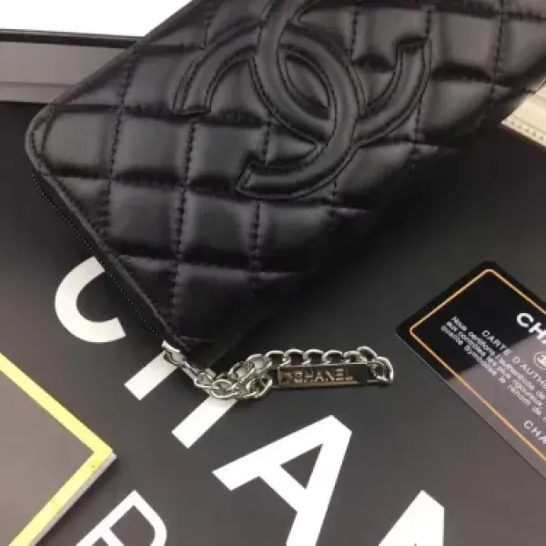 【2026】【CHANEL】シャネル 人気の新作バカ売れ商品菱形チェック柄の刺しゅう入りバラ財布 19.5*10.5cm