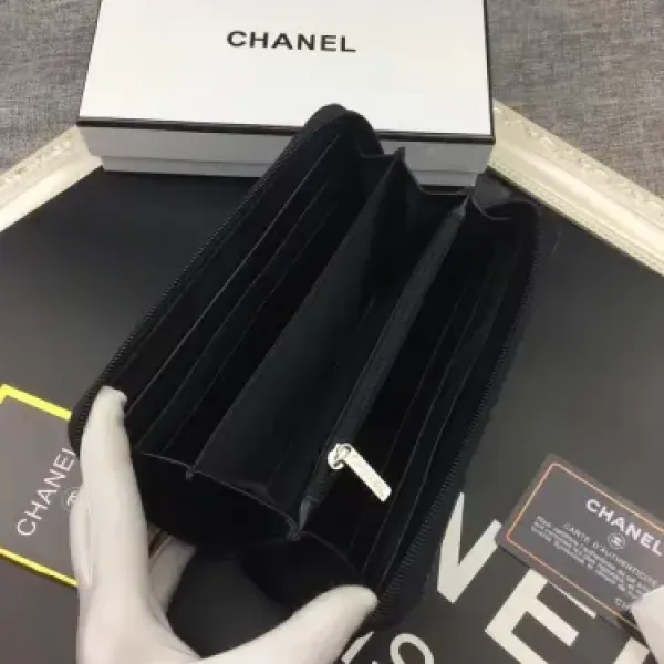 【2026】【CHANEL】シャネル 人気の新作バカ売れ商品菱形チェック柄の刺しゅう入りバラ財布 19.5*10.5cm