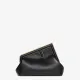 【2026】【FENDI  公式旗艦店】フェンディ 斜めがけバッグフェンディ ファースト ミディ 30*20*14cm
