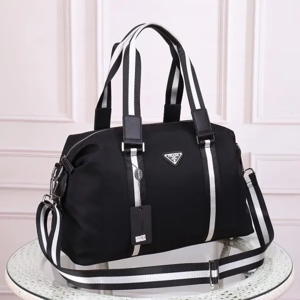 【2026】【PRADA 公式旗艦店】プラダ  ブリーフケース  当日出荷 好評に付き再入荷！44*25*14CM