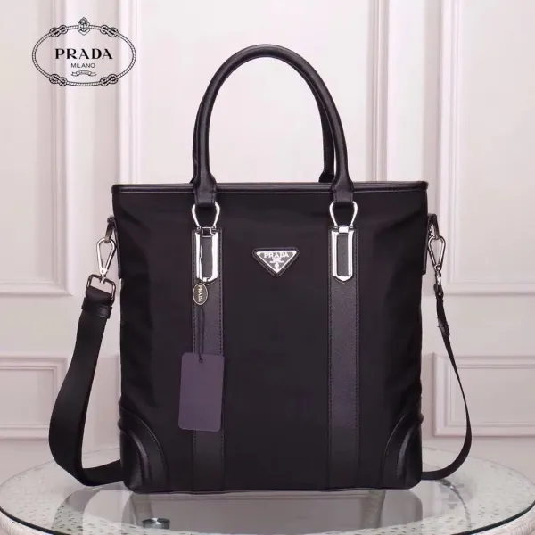 【2026】【PRADA 公式旗艦店】プラダ  ブリーフケース  当日出荷 好評に付き再入荷！34*33*8CM