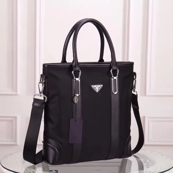 【2026】【PRADA 公式旗艦店】プラダ  ブリーフケース  当日出荷 好評に付き再入荷！34*33*8CM