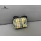 【2026】【BURBERRY 公式旗艦店】バーバリー  斜めがけバッグ 当日出荷 好評に付き再入荷！23*16CM