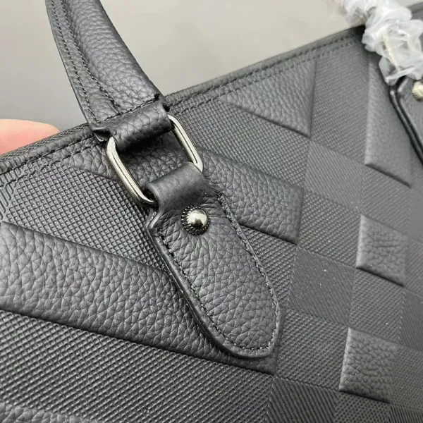 【2026】【BURBERRY 公式旗艦店】バーバリー  ハンドバッグ  当日出荷 好評に付き再入荷！38*27CM