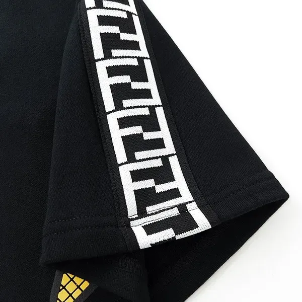 【2026】【FENDI 公式旗艦店】フェンディ ショートパンツ ご好評に付き再入荷! 【2026】【FENDI 公式旗艦店】フェンディ ショートパンツ ご好評に付き再入荷!