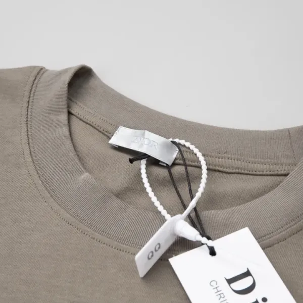 【2026】【DIOR 公式旗艦店】ディオール Tシャツ ご好評に付き再入荷! 【2026】【DIOR 公式旗艦店】ディオール Tシャツ ご好評に付き再入荷!