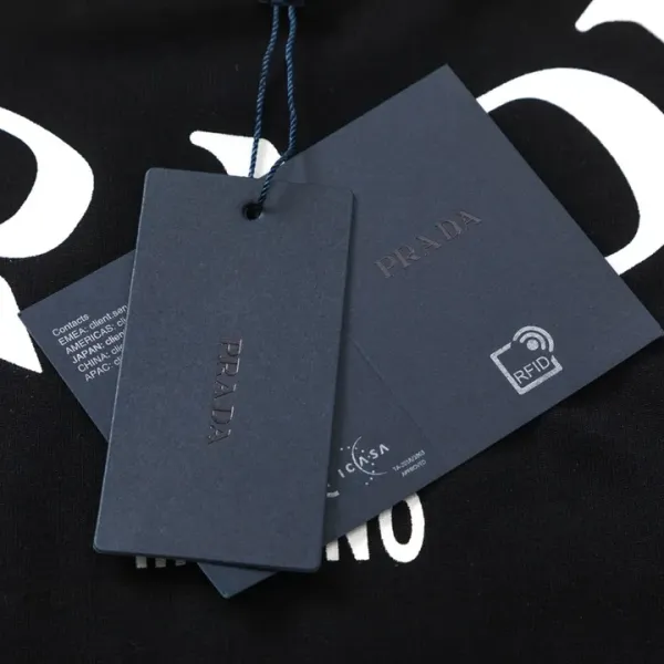 【2026】【PRADA 公式旗艦店】プラダ Tシャツご好評に付き再入荷! 【2026】【PRADA 公式旗艦店】プラダ Tシャツご好評に付き再入荷!