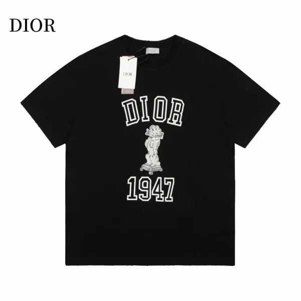 【2026】【DIOR 公式旗艦店】ディオール Tシャツ ご好評に付き再入荷! 【2026】【DIOR 公式旗艦店】ディオール Tシャツ ご好評に付き再入荷!