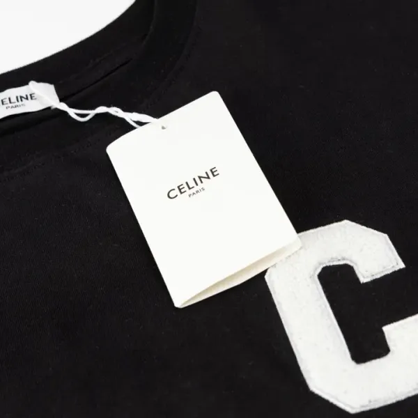 【2026】【CELINE 公式旗艦店】セリーヌ   Tシャツ ご好評に付き再入荷！