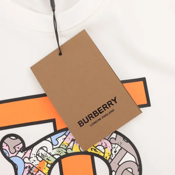 【2026】【BURBERRY  公式旗艦店】バーバリー  Tシャツ ご好評に付き再入荷！