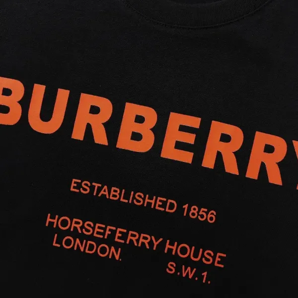 【2026】【BURBERRY  公式旗艦店】バーバリー  Tシャツ ご好評に付き再入荷！