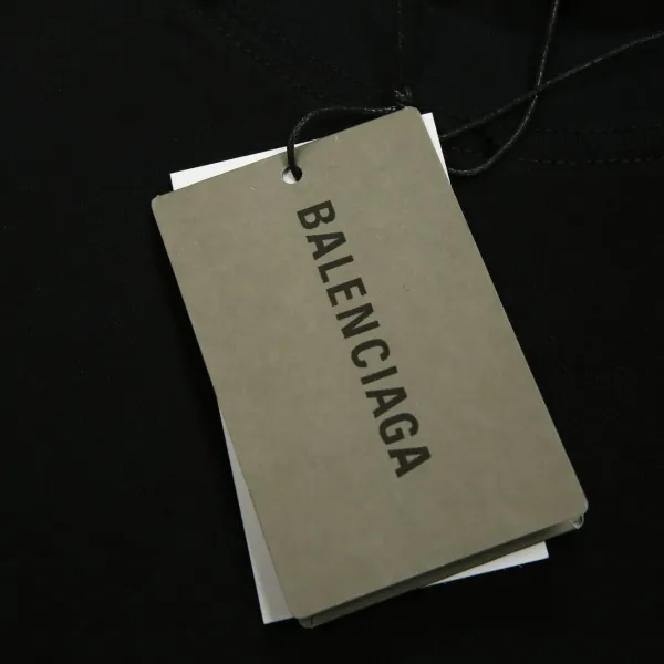 【2026】【BALENCIAGA  公式旗艦店】バレンシアガ  Tシャツ ご好評に付き再入荷！