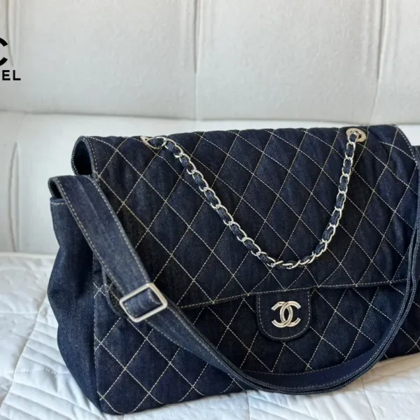 【2026】【CHANEL  公式旗艦店】シャネル   ハンドバッグ  当日出荷 好評に付き再入荷！42*34CM
