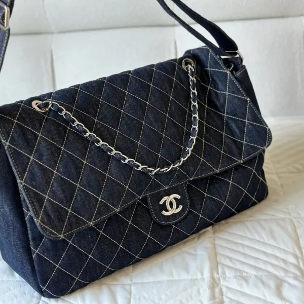 【2026】【CHANEL  公式旗艦店】シャネル   ハンドバッグ  当日出荷 好評に付き再入荷！42*34CM