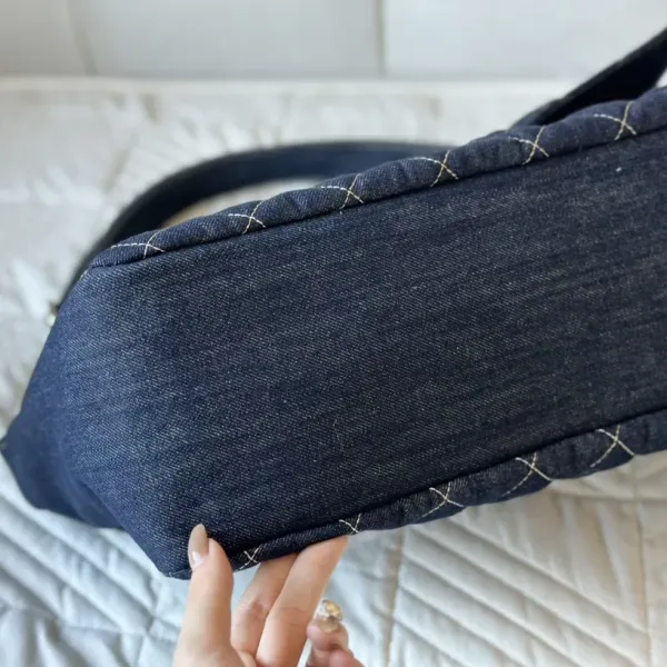 【2026】【CHANEL  公式旗艦店】シャネル   ハンドバッグ  当日出荷 好評に付き再入荷！42*34CM