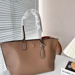 【2026】【BURBERRY 公式旗艦店】バーバリー  ハンドバッグ 当日出荷 好評に付き再入荷！34*28CM