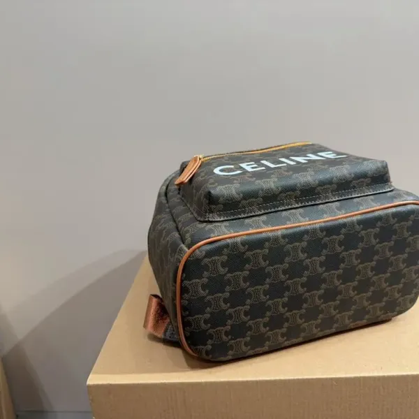 【2026】【CELINE 公式旗艦店】セリーヌ リュックサック当日出荷 好評に付き再入荷！26*32CM