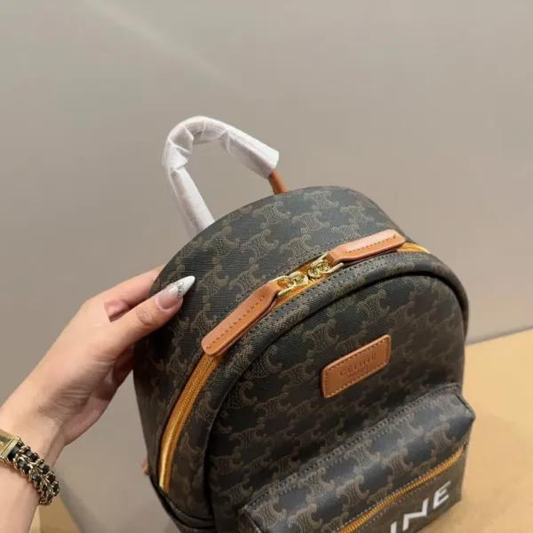 【2026】【CELINE 公式旗艦店】セリーヌ リュックサック当日出荷 好評に付き再入荷！26*32CM