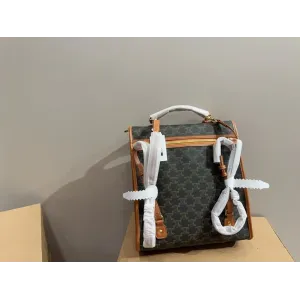 【2026】【CELINE 公式旗艦店】セリーヌ リュックサック当日出荷 好評に付き再入荷！29*32CM