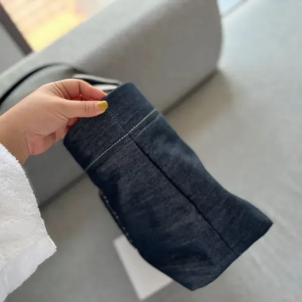 【2026】【CHANEL  公式旗艦店】シャネル   ハンドバッグ  当日出荷 好評に付き再入荷！36*30CM