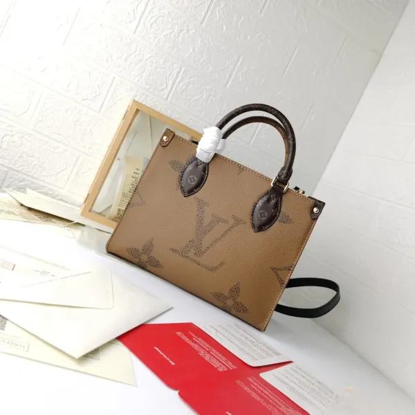 【2026】【LOUIS VUITTON 公式旗艦店】ルイヴィトン  斜めがけバッグ当日出荷 好評に付き再入荷！25CM